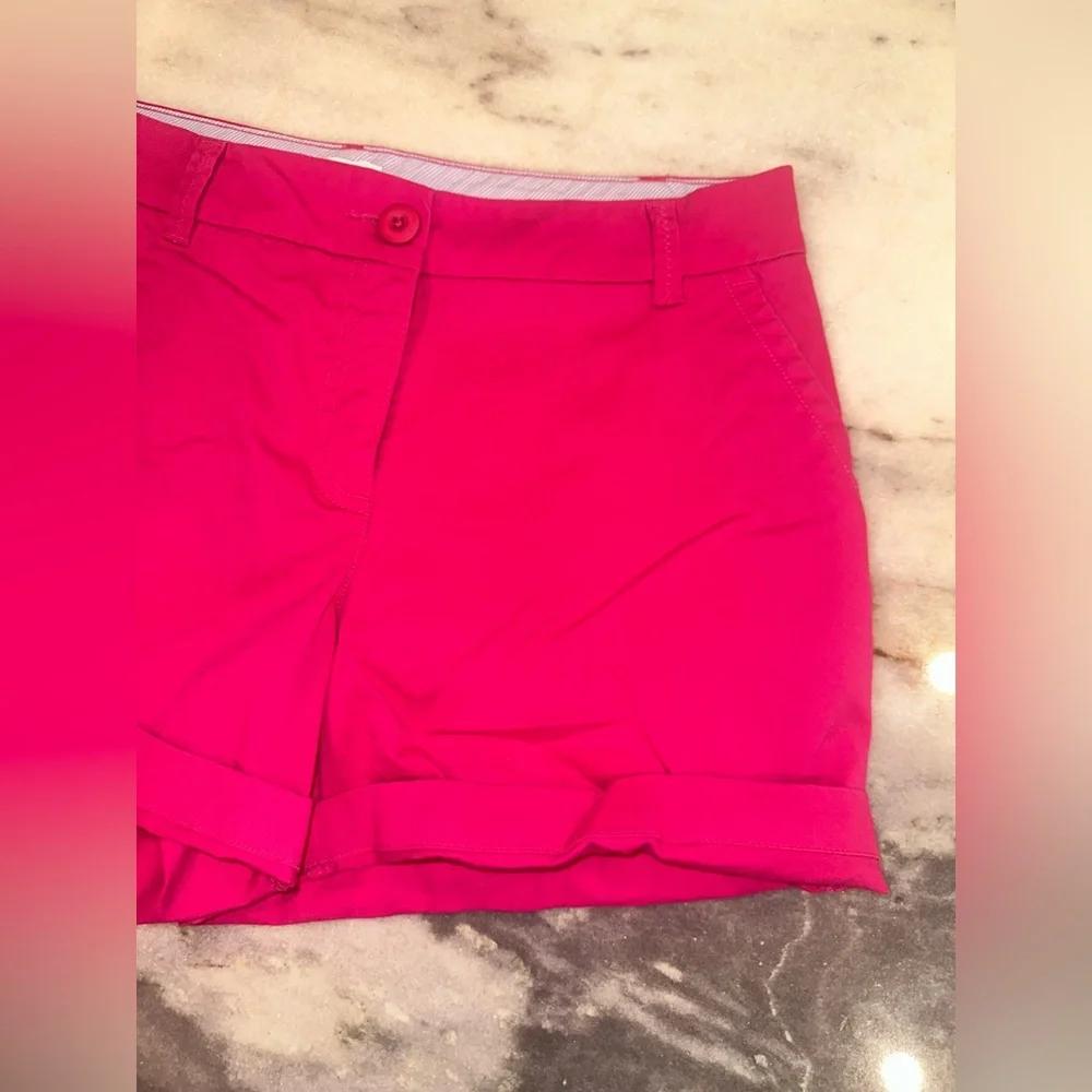EUC Crown‎ & Ivy Size 6 Women's Pink Rollup Shorts